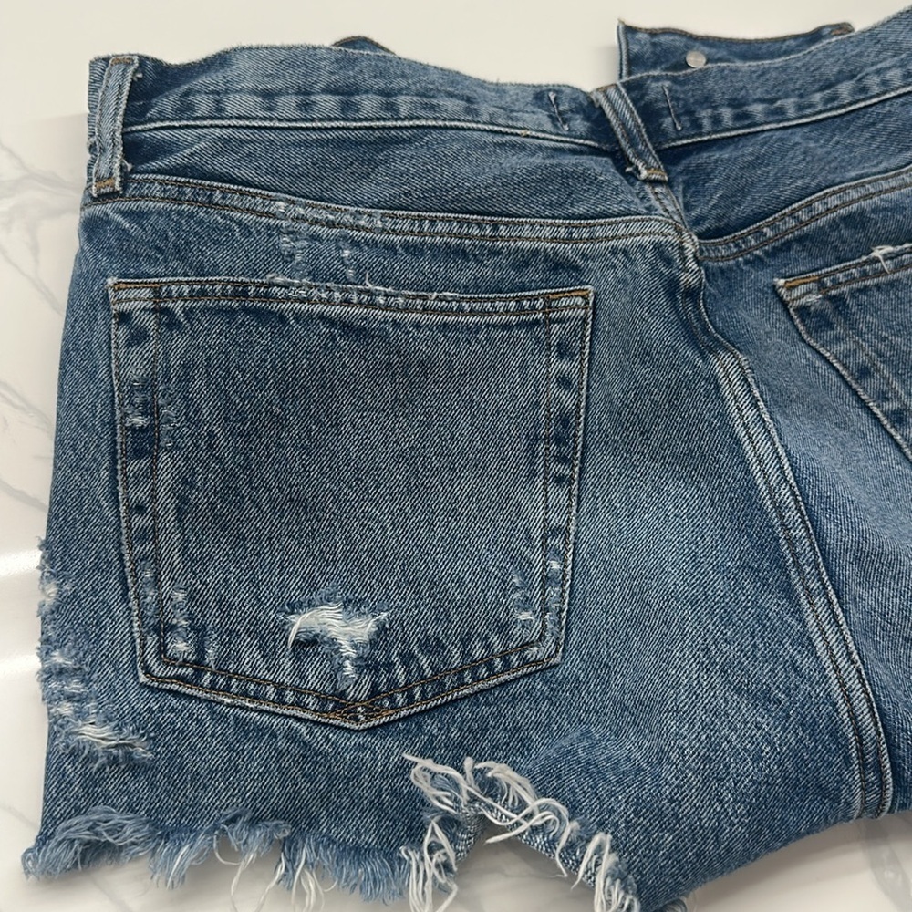 Agolde PARKER VINTAGE CUT OFF SHORT IN DARK SWAPMEET in size 29 - Picture 9 of 14